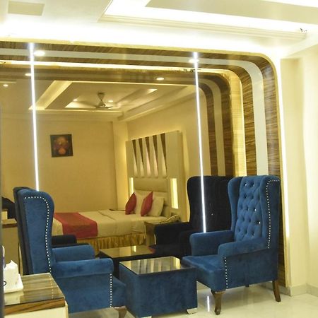 Hotel Aman Continental - Paharganj New Delhi Bagian luar foto