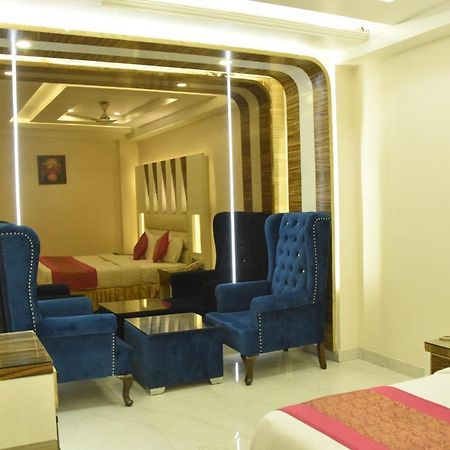 Hotel Aman Continental - Paharganj New Delhi Bagian luar foto
