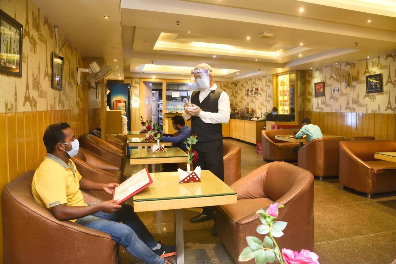 Hotel Aman Continental - Paharganj New Delhi Bagian luar foto