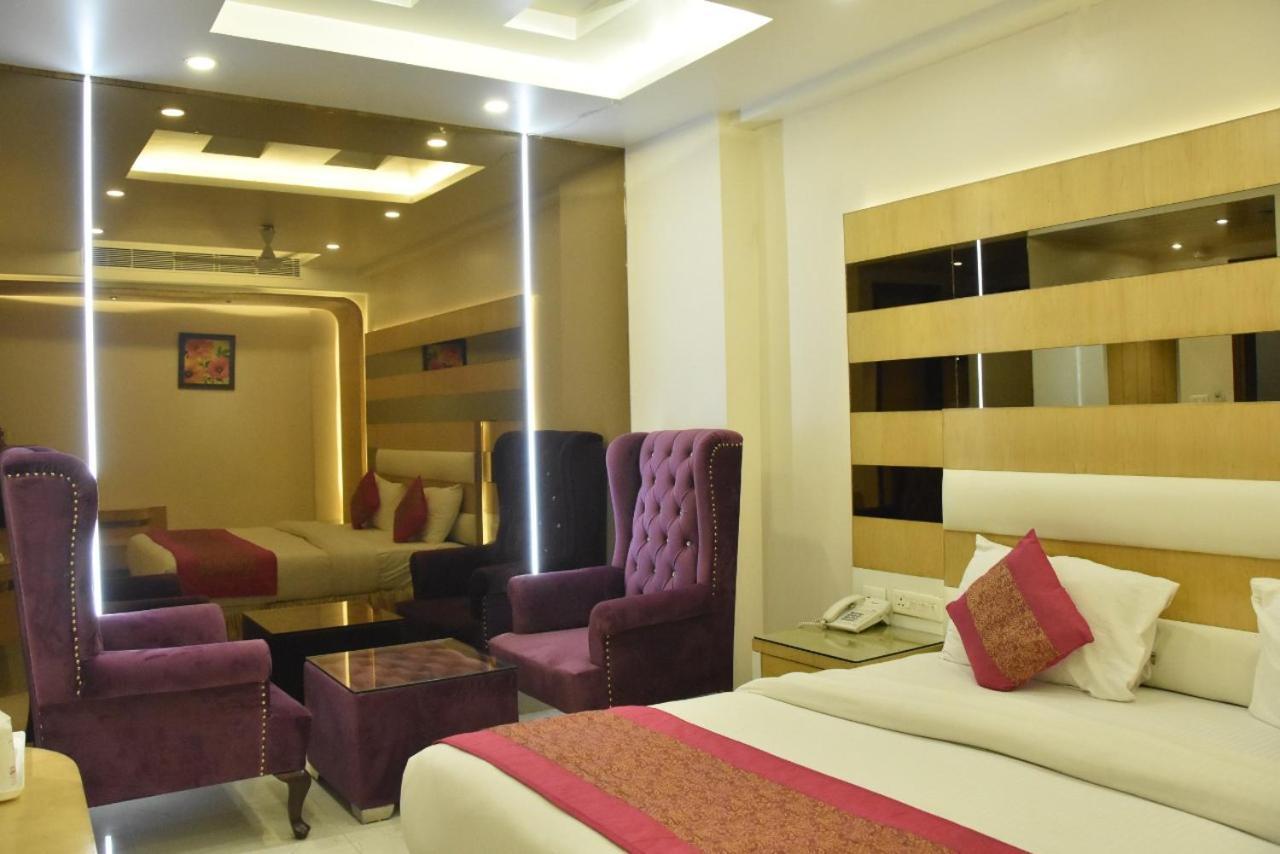 Hotel Aman Continental - Paharganj New Delhi Bagian luar foto