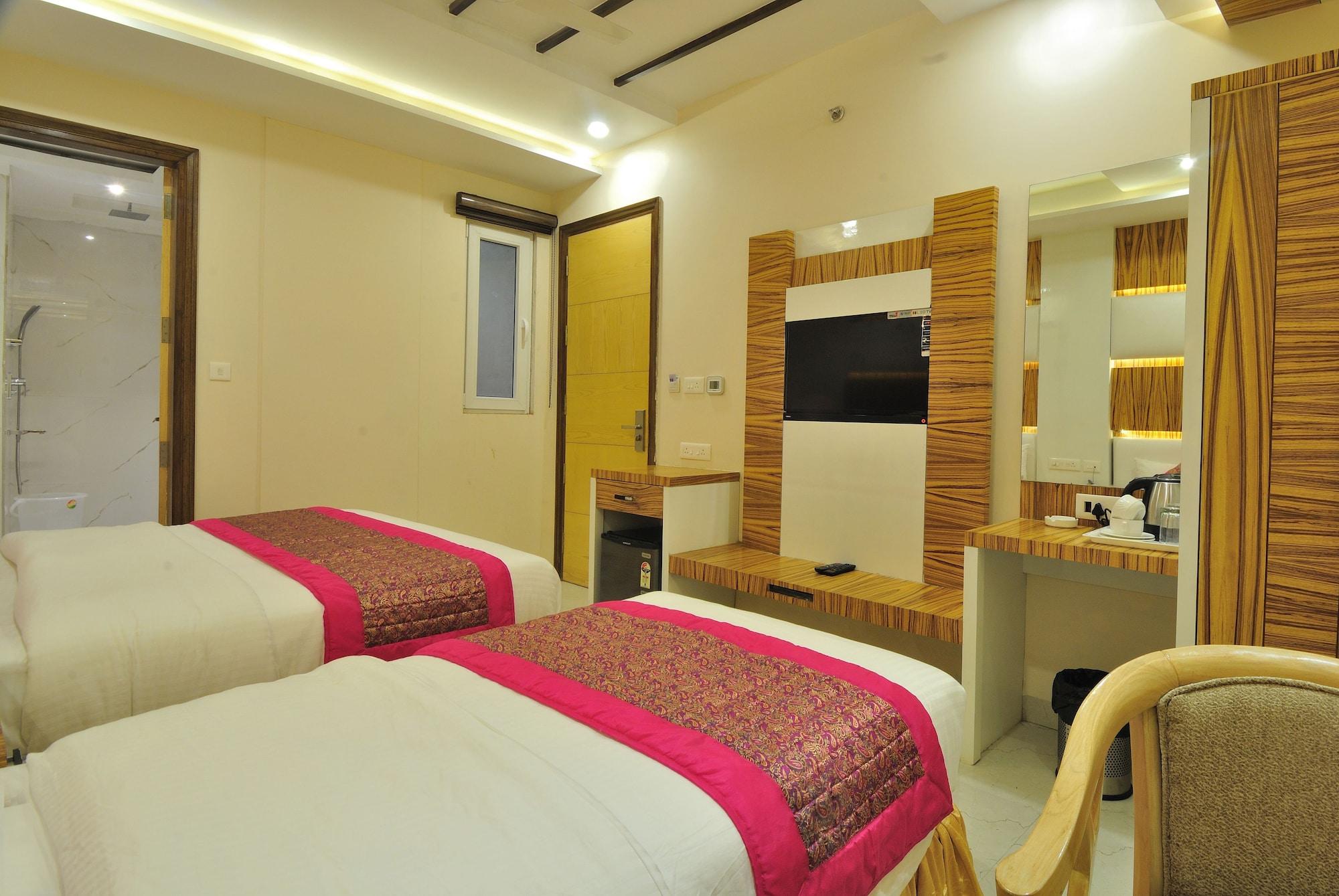 Hotel Aman Continental - Paharganj New Delhi Bagian luar foto