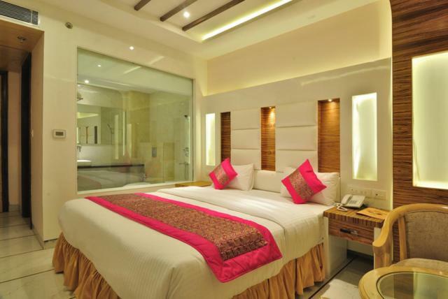 Hotel Aman Continental - Paharganj New Delhi Bagian luar foto